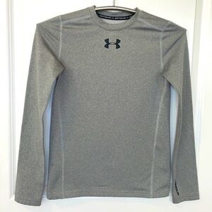 UNDER ARMOUR | Youth Size Large Gray UNDER ARMOUR Long Sleeve Shirt
